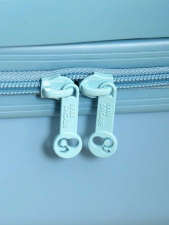 G205 голубой чемодан детский Дог в наушниках